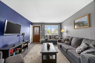 16466 Terry Ln, Oak Forest, IL 60452 - Photo 4