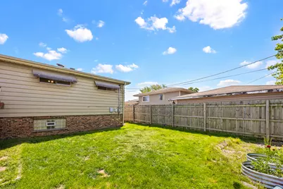 16466 Terry Lane, Oak Forest, IL 60452 - Photo 2
