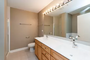 451 W Huron St, Chicago, IL 60654 - Photo 10