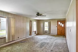 200 E George St, Odell, IL 60460 - Photo 4