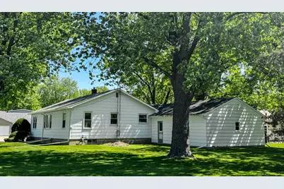 200 E George Street, Odell, IL 60460 - Photo 2