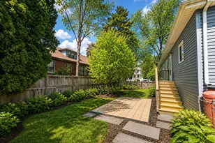 9021 Grant Ave, Brookfield, IL 60513 - Photo 6