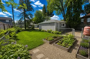 9021 Grant Ave, Brookfield, IL 60513 - Photo 8