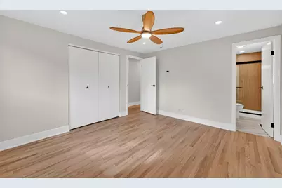 408 Desmond Drive, Schaumburg, IL 60193 - Photo 10