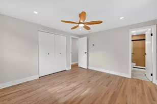 408 Desmond Dr, Schaumburg, IL 60193 - Photo 10