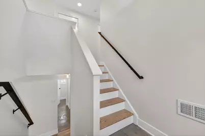 408 Desmond Drive, Schaumburg, IL 60193 - Photo 2