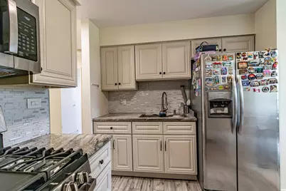 1475 Rebecca Drive #422, Hoffman Estates, IL 60194 - Photo 8
