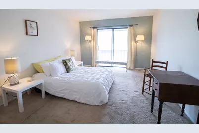1706 Northfield Square #D, Northfield, IL 60093 - Photo 6
