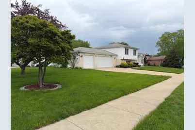 752 Rosanne Street, Lockport, IL 60441 - Photo 2