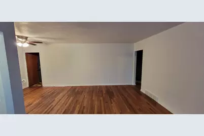1312 Pershing Avenue, Davenport, IA 52803 - Photo 2