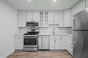 525 S Cleveland Ave, Arlington Heights, IL 60005 - Photo 2