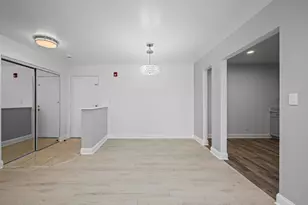 525 S Cleveland Ave, Arlington Heights, IL 60005 - Photo 10
