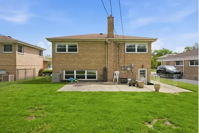 9536 Tripp Avenue, Skokie, IL 60076 - Photo 38