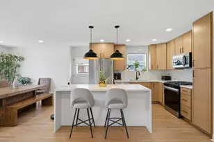 9536 Tripp Ave, Skokie, IL 60076 - Photo 14