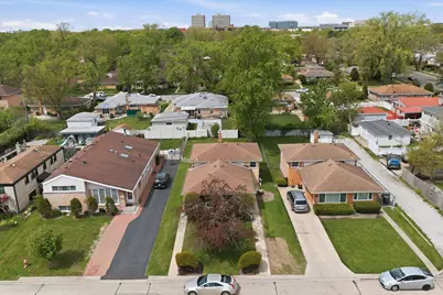 9536 Tripp Avenue, Skokie, IL 60076 - Photo 40