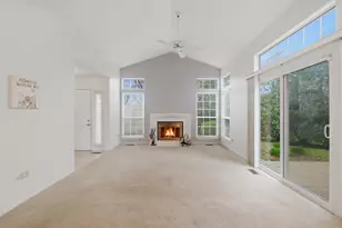 442 Cromwell Cir, Bartlett, IL 60103 - Photo 4