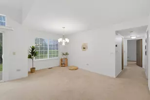 442 Cromwell Cir, Bartlett, IL 60103 - Photo 10