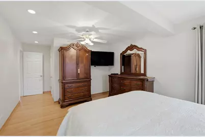 3955 W Greenleaf Avenue, Lincolnwood, IL 60712 - Photo 14