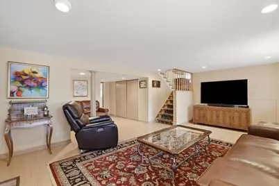 3955 W Greenleaf Avenue, Lincolnwood, IL 60712 - Photo 24