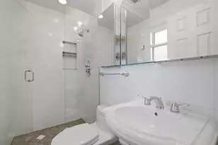 3955 W Greenleaf Ave, Lincolnwood, IL 60712 - Photo 16