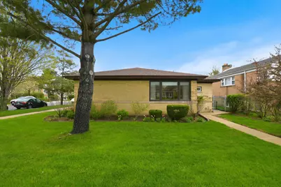 3955 W Greenleaf Avenue, Lincolnwood, IL 60712 - Photo 2