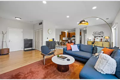 1155 W Roosevelt Road #506, Chicago, IL 60608 - Photo 2