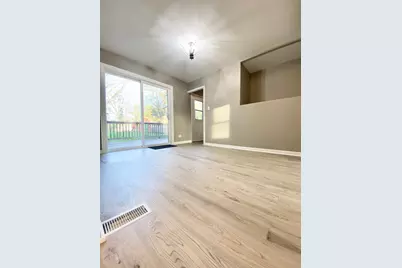 147 S Hill Street, Woodstock, IL 60098 - Photo 4