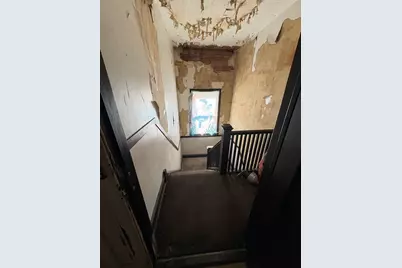 7811 S East End Avenue, Chicago, IL 60649 - Photo 18