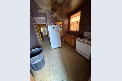 7811 S East End Avenue, Chicago, IL 60649 - Photo 4