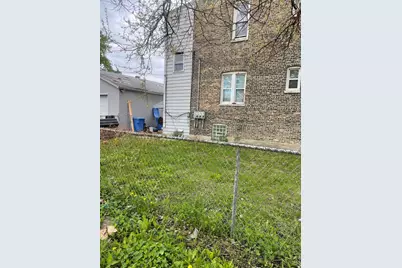 339 N Central Park Avenue, Chicago, IL 60624 - Photo 4
