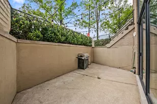 1500 W Grand Ave, Chicago, IL 60642 - Photo 20