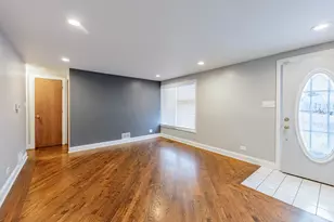 8912 S Ryan Rd, Hometown, IL 60456 - Photo 2