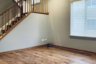 2554 Warm Springs Ln, Naperville, IL 60564 - Photo 2