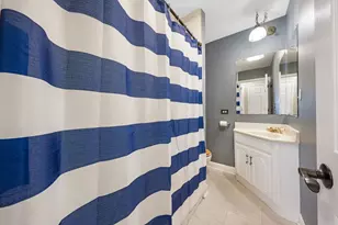 602 Bluff Ct, Streamwood, IL 60107 - Photo 12