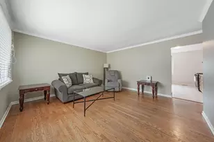 602 Bluff Ct, Streamwood, IL 60107 - Photo 4