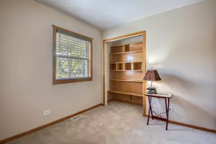 591 Sussex Ct, Elk Grove Village, IL 60007 - Photo 28