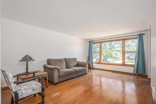 7706 Mobile Ave, Burbank, IL 60459 - Photo 2