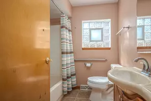 7706 Mobile Ave, Burbank, IL 60459 - Photo 6