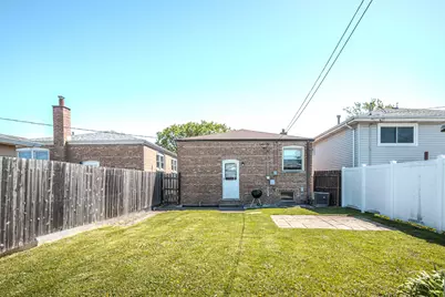 7706 Mobile Avenue, Burbank, IL 60459 - Photo 12