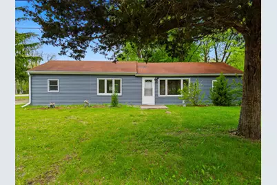 4924 N Wendorf Road, Monroe Center, IL 61052 - Photo 1