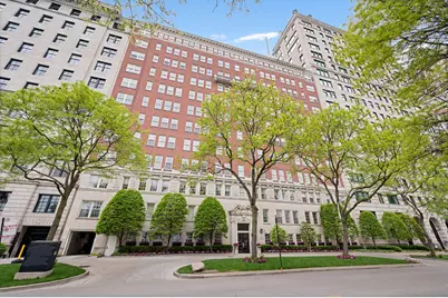 219 E Lake Shore Drive #6AB, Chicago, IL 60611 - Photo 1
