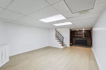 105 W Dover Drive, Mount Prospect, IL 60056 - Photo 28
