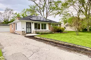 312 Nassau St, Park Forest, IL 60466 - Photo 2