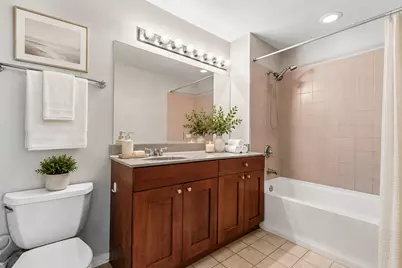 974 W 35th Place #202, Chicago, IL 60609 - Photo 8