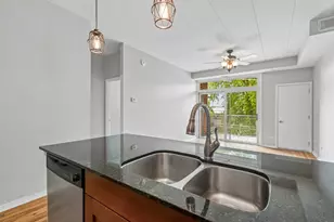 974 W 35th Pl, Chicago, IL 60609 - Photo 16