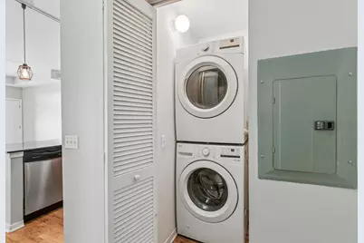 974 W 35th Place #202, Chicago, IL 60609 - Photo 20