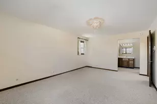 1111 W Ash Dr, Mount Prospect, IL 60056 - Photo 10