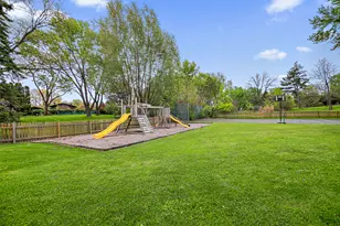 765 W Bayer Dr, Palatine, IL 60067 - Photo 42