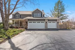 2405 Steeplechase Ln, Spring Grove, IL 60081 - Photo 2