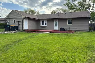 302 Ridge Cir, Streamwood, IL 60107 - Photo 12